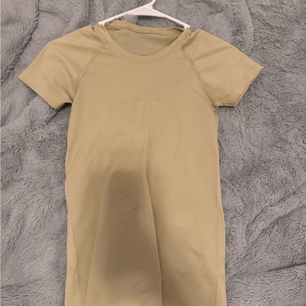 Lululemon Swiftly Tech Short-Sleeve Shirt 2.0